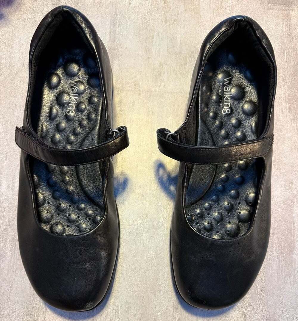 Walking Cradles Joy Black Leather Mary Jane Flats Size 9W